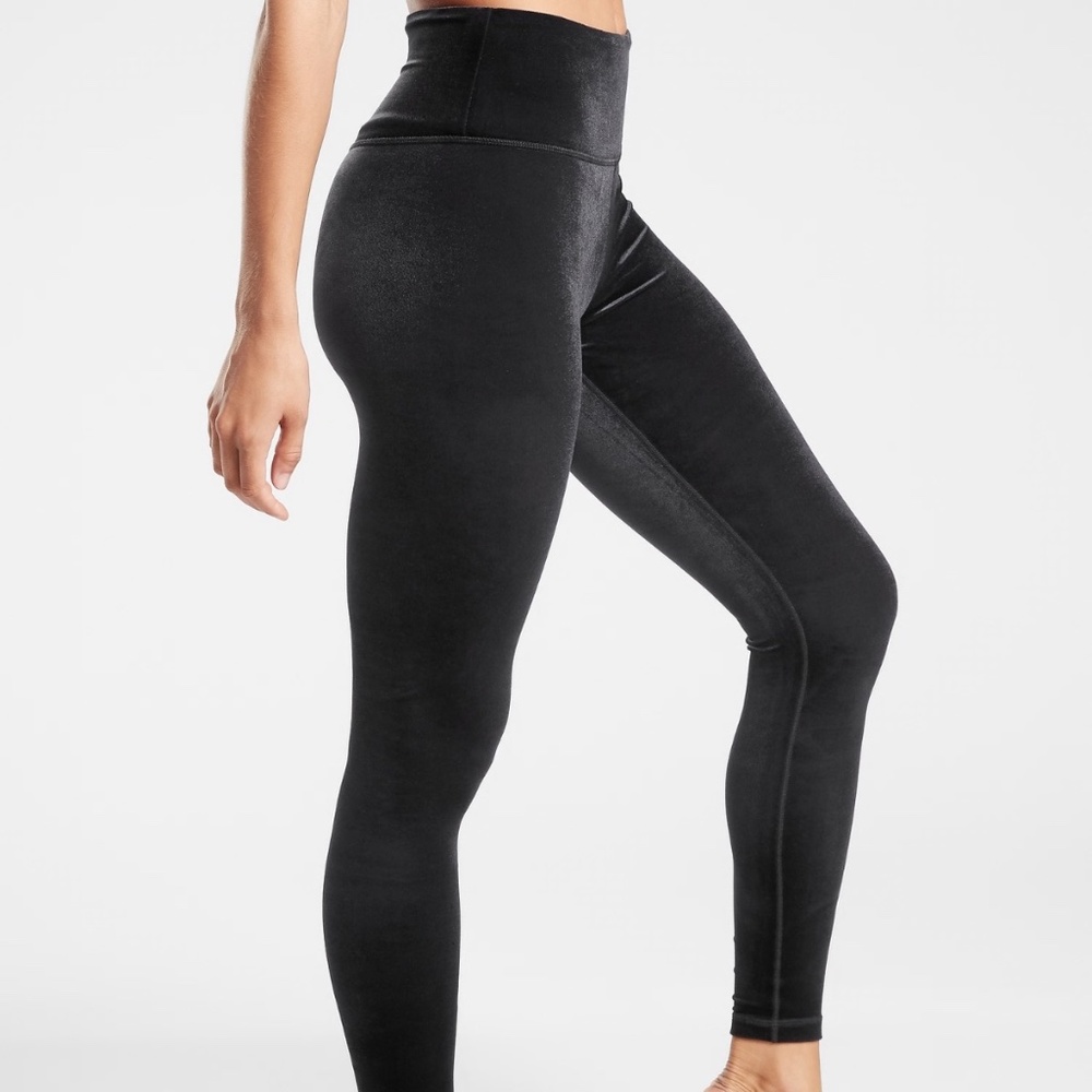 ATHLETA ELATION VELVET TIGHT, BLACK, SIZE XS